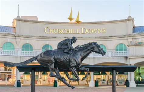 Churchill Downs .